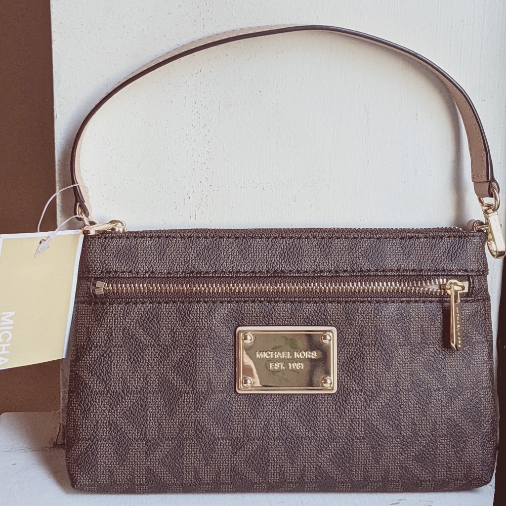 Michael Kors Jet Set Signature Large Wristlet